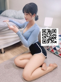 小昭  158 D+ 20歲 45kg   美甲師，但最誘惑的是她那雙美腿