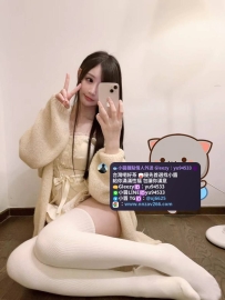 依依 160cm Dcup 45kg 20歲  超敢玩嫩妹妹初兼！
